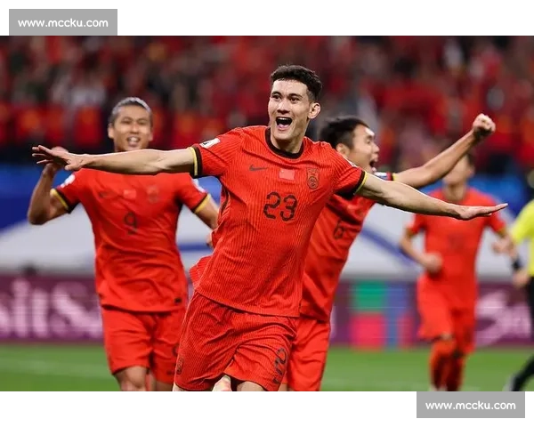 国足顽强拼搏迎来关键胜利重燃希望全国球迷欢欣鼓舞书写新篇章